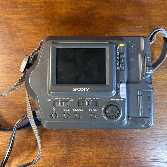 Sony Silver Video Camera - Picture 6 of 9
